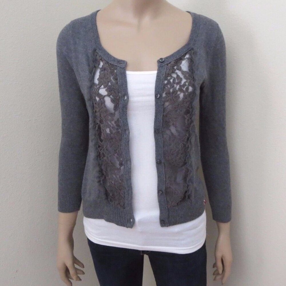 NEW Hollister Women Floral Lace Cardigan Size Small Gray Top Blouse Shirt